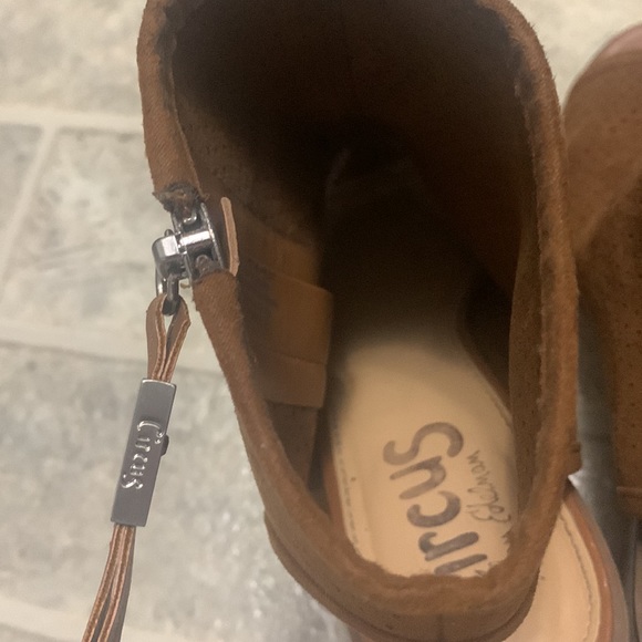 Size 7 Sam Edelman “Circus” booties. - Picture 7 of 10